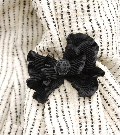 Polonaise Elbow Detail